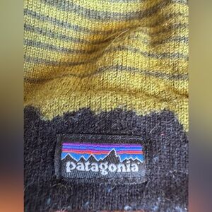 Patagonia Striped Sweater hat baby